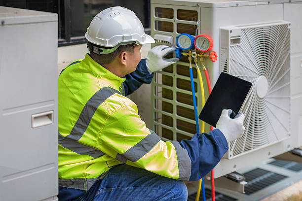 Professional Air Conditioning Repair technician working in Mineral Springs, AR